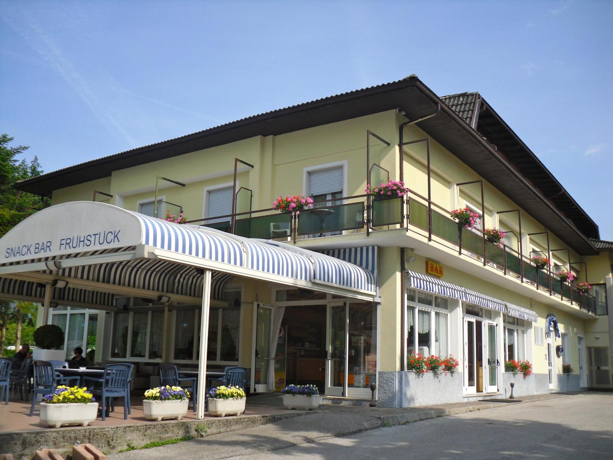 Garni Bellavista Hotell Calceranica al Lago Eksteriør bilde